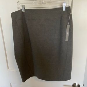 Grey pencil skirt